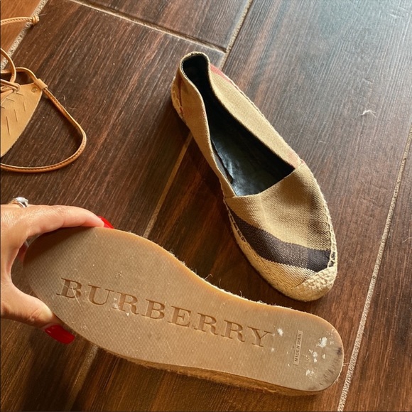 Burberry Espadrilles - Picture 3 of 11